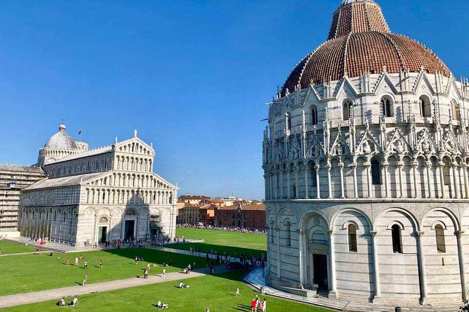 Excursion to Lucca and Pisa with Entry to the Leaning Tower