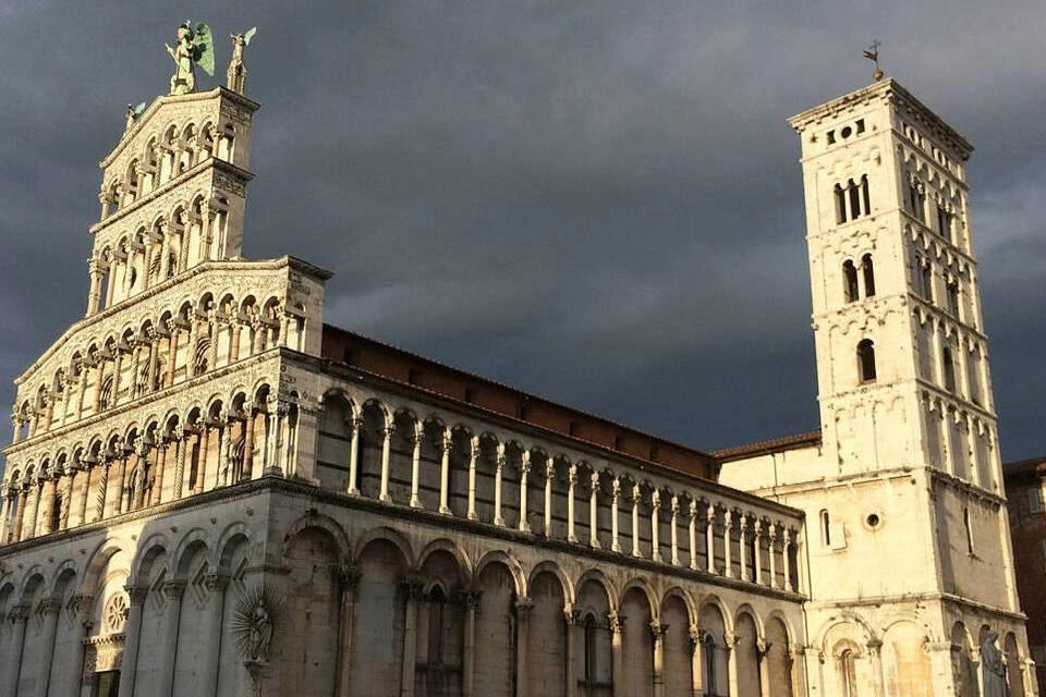 Shore Excusion to Pisa and Lucca from La Spezia