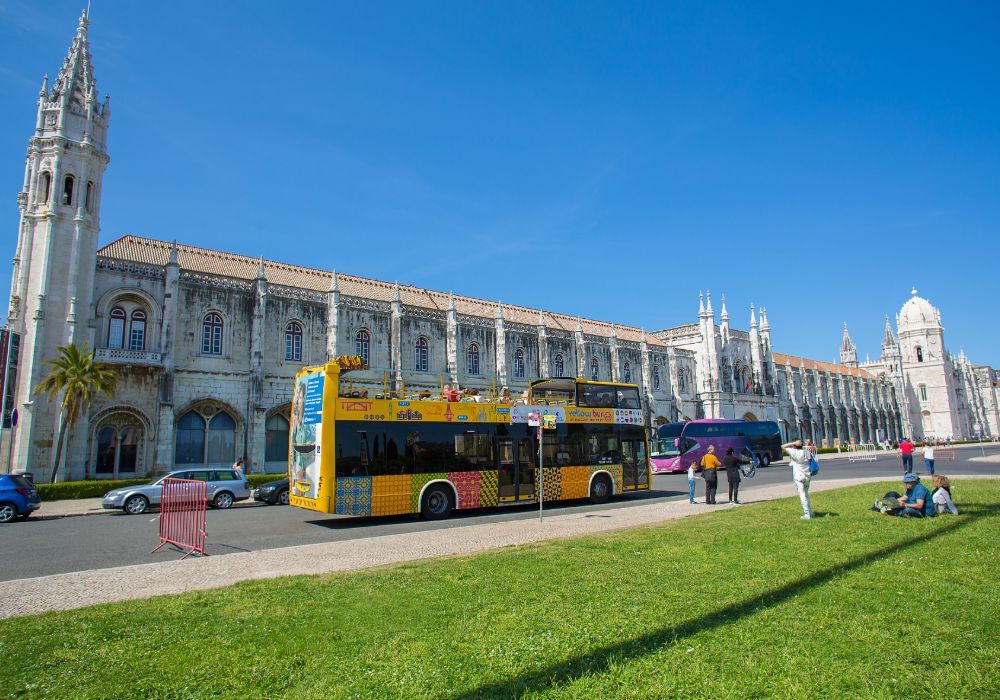 Lisbon Yellow Bus Tour