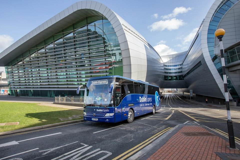 DoDublin: Dublin 24 Hours Hop-On, Hop-Off with Dublin Express Single Journey