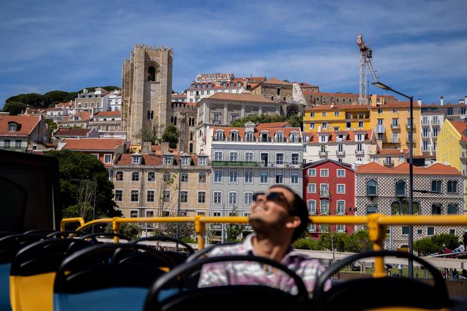 Lisbon Yellow Bus Tour