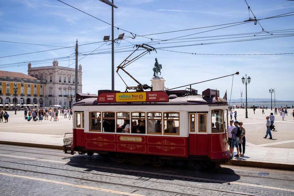 Lisbon Yellow Boat Tour