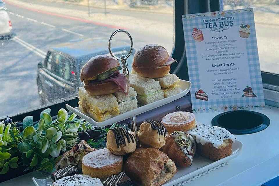 Londoner Buses: The Great British Tea Bus