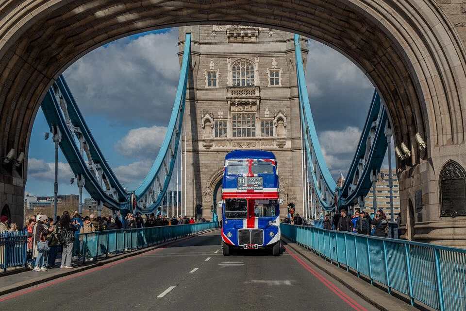 Londoner Buses: The Great British Tea Bus