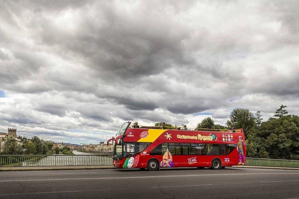 City Sightseeing: Florence Hop-On, Hop-Off Bus Tour & Uffizi Gallery Entrance Ticket
