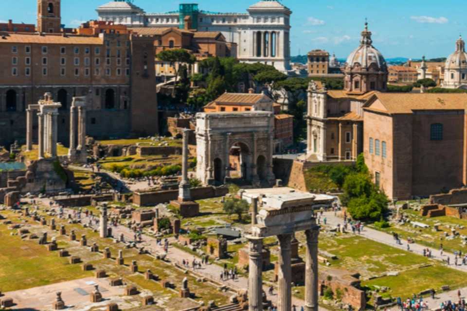 Afternoon Colosseum and Roman Forum Guided Tour