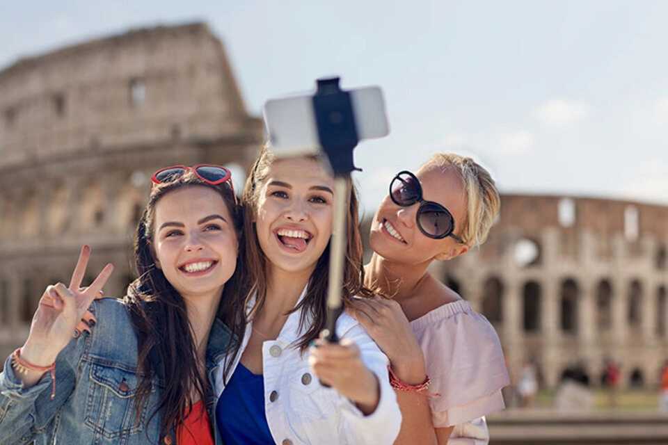 Afternoon Colosseum and Roman Forum Guided Tour