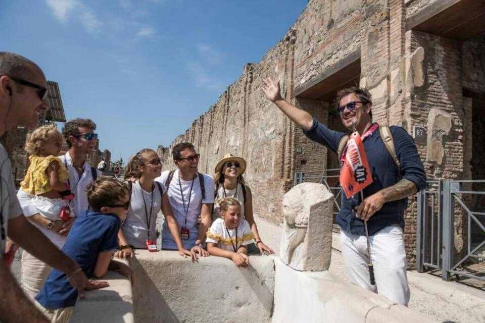 Tour of Pompeii & Mt. Vesuvius with Priority Access