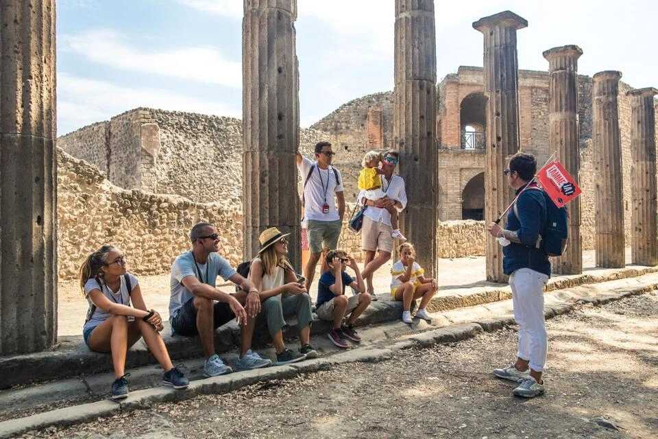 Tour of Pompeii with Priority Access from Naples