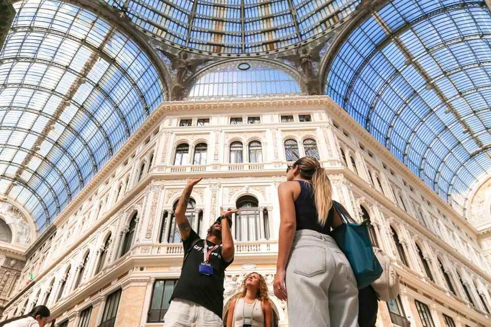 Naples Walking Tour & Street Food Experience