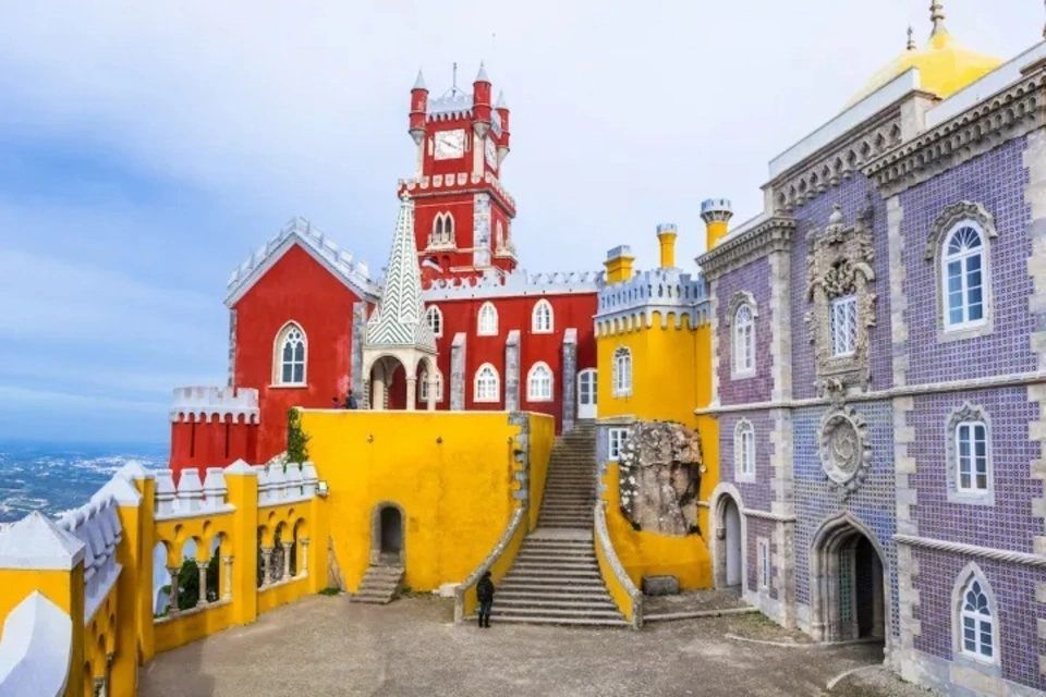 Sintra Mystical Tour - Pena and Regaleira