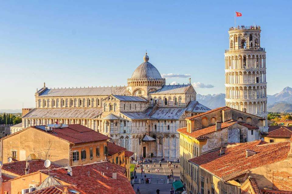 Excursion to Pisa and Manarola, The Jewel of the Cinque Terre with Entrance to the Leaning Tower