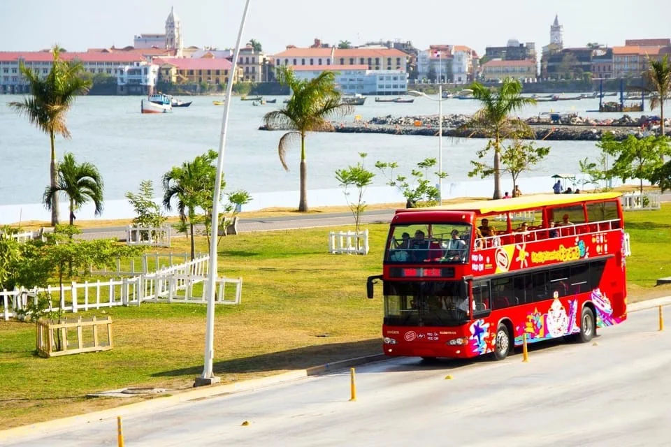 Panama City Hop-on, Hop-off Bus Tour