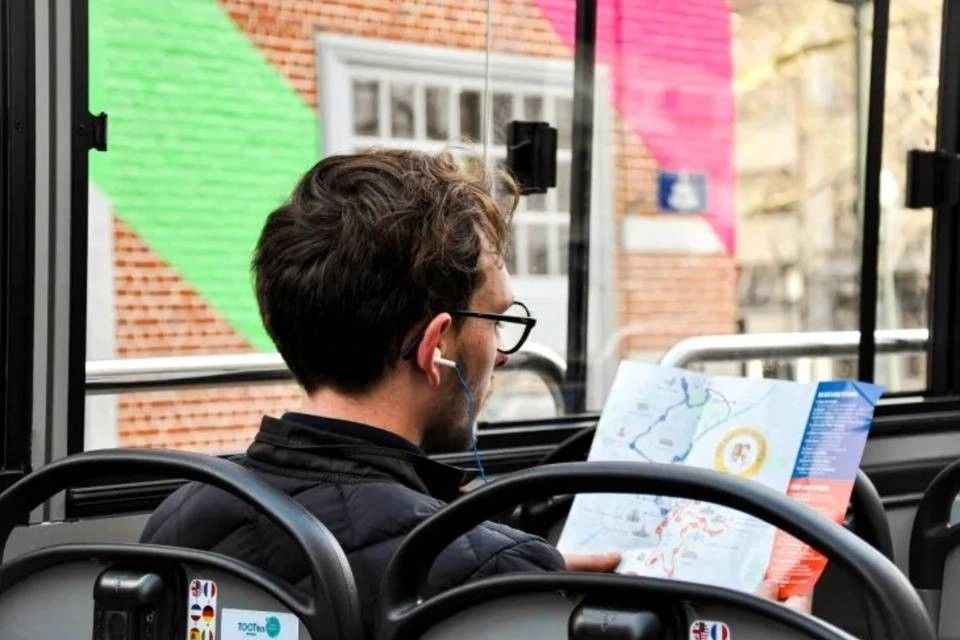 TooTBus: Brussels Smart Tour Hop-on Hop-off Bus Ticket, Ferris Wheel, Walking Tour and AI City Guide