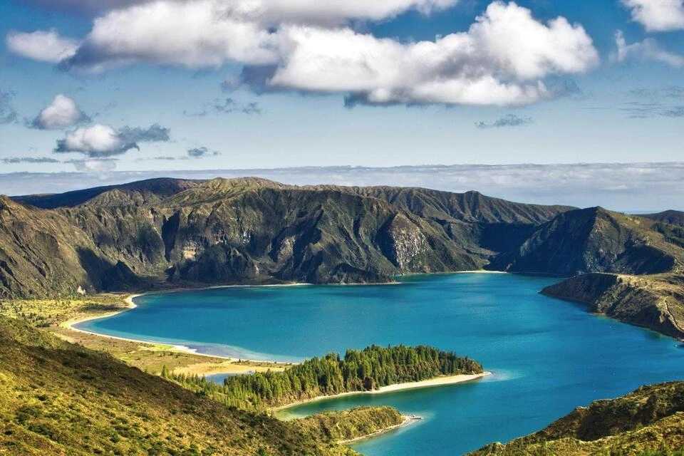 Fogo Lake & North Coast Tour