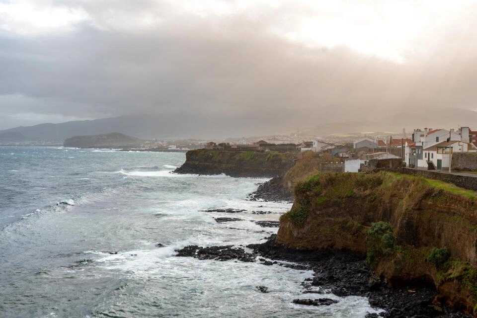 Rabo de Peixe: From the Market to the Harbour