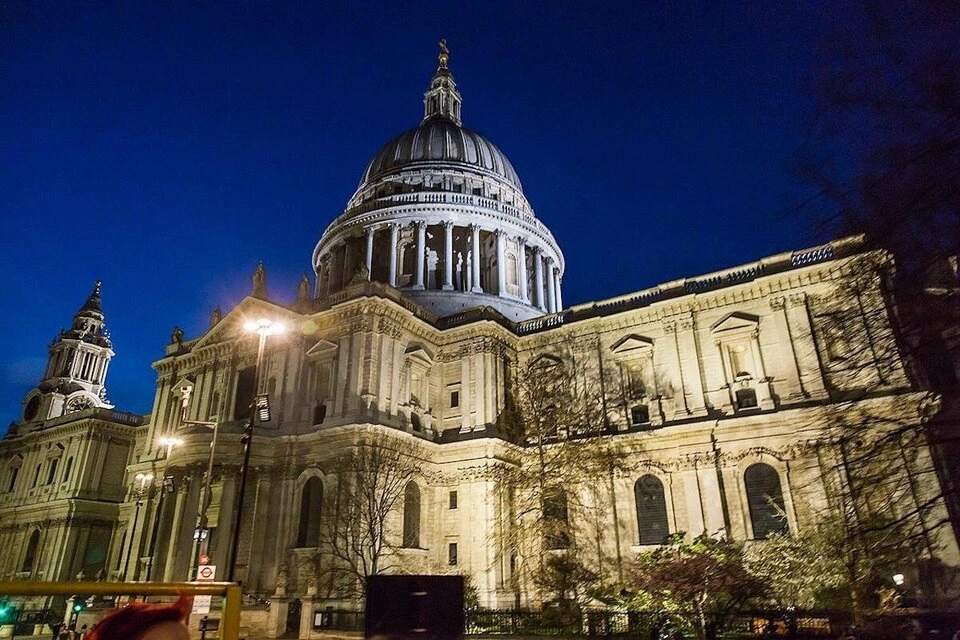 See London By Night : Panoramic London 2-Hour Open-Top Bus Tour with Live Guide
