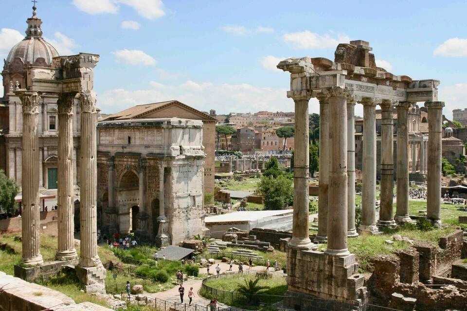 Rome: Colosseum, Forum & Palatine Hill Ticket with Audio Guide