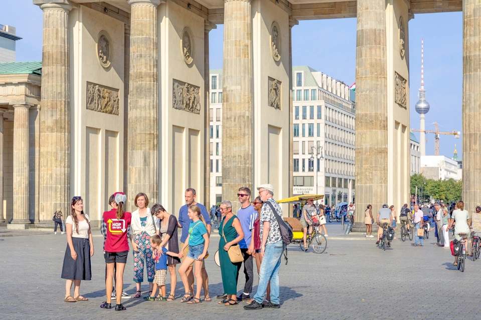 Big Bus Tours: Berlin Hop-On, Hop-Off Bus Tour (Red & Blue Route) + River Cruise