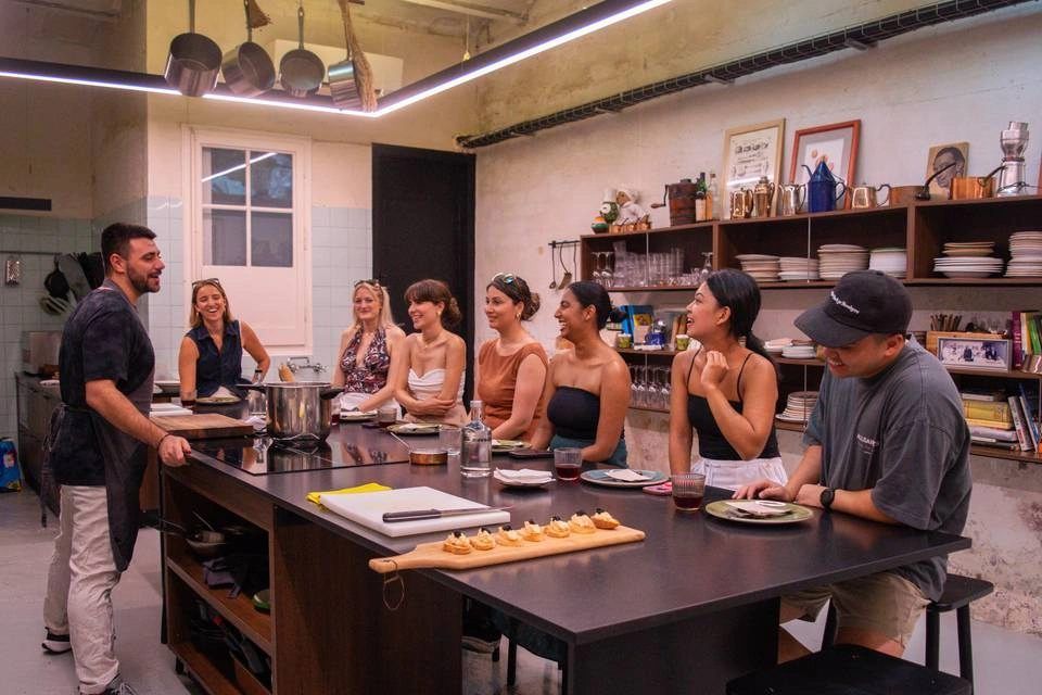 Gaudí Highlights & Paella Cooking Class Small Group