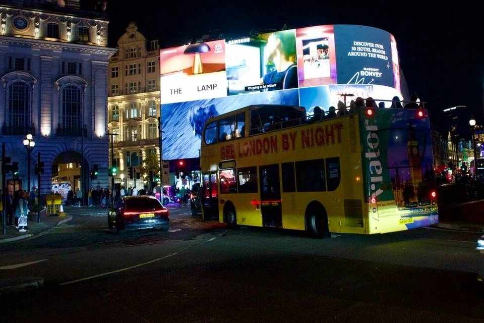 Uber Boat by Thames Clippers: Single Boat River Ticket + See London by Night Bus Tour