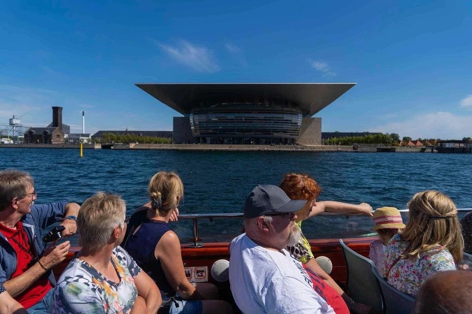 City Sightseeing: Classic Canal Tour Ticket + Copenhagen Hop-On, Hop-Off Bus Tour