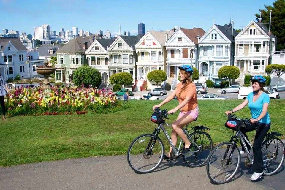 Go City: San Francisco Essentials Pass- Visit 3 Top Attractions