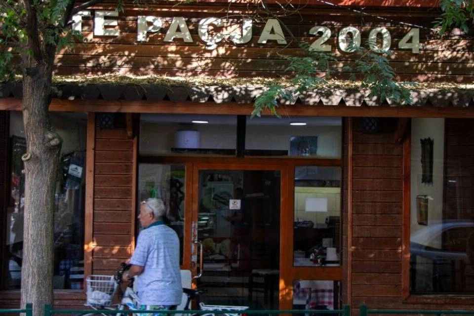 Food Experience & Walking Tour of Tirana