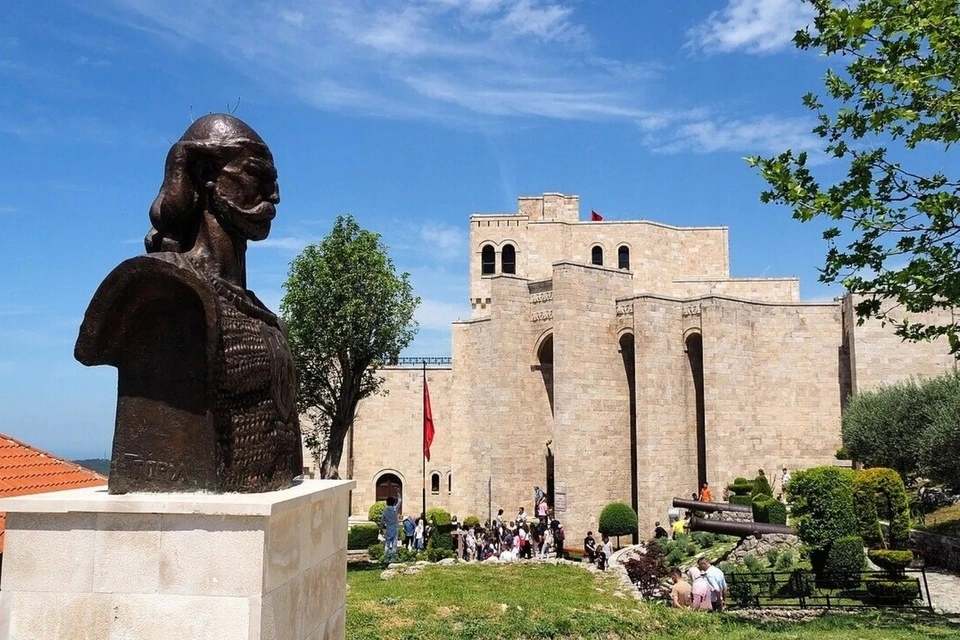 Day Tour from Tirana to Kruja and the Cave of Sari Salltik