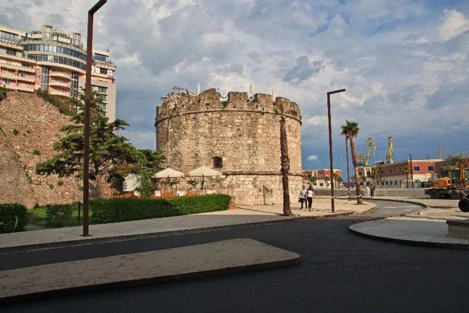 Guided Walking Tour Durrës
