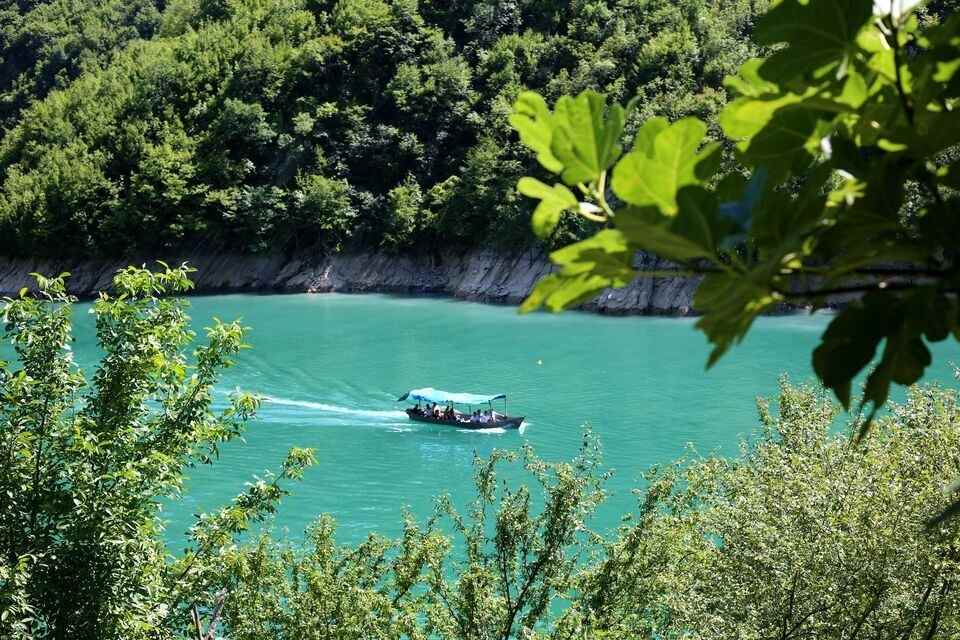 Day Tour to Koman Lake and Shala River