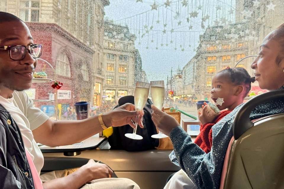 Golden Tours: The Snowman Afternoon Tea Bus Tour