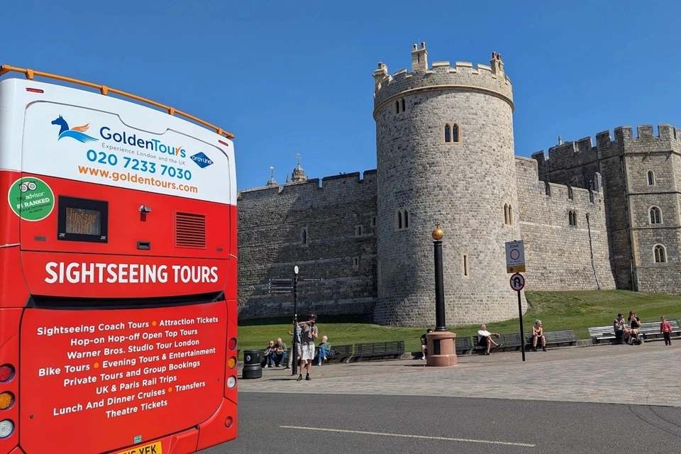 Golden Tours: Windsor Hop-On, Hop-Off Bus Tour with Cruise or Windsor Castle
