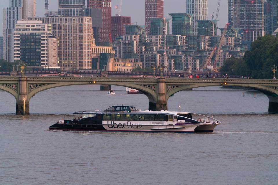 Uber Boat by Thames Clippers: Return Boat River Ticket + St. Paul's Cathedral Entrance