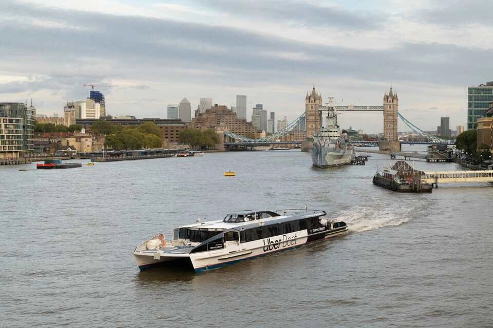 Uber Boat by Thames Clippers: Hop-On, Hop-Off Boat + St. Paul's Cathedral Entrance