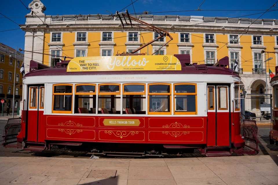 Yellow Bus: Royal & Legacy Tramcar Tours (24 Hrs)