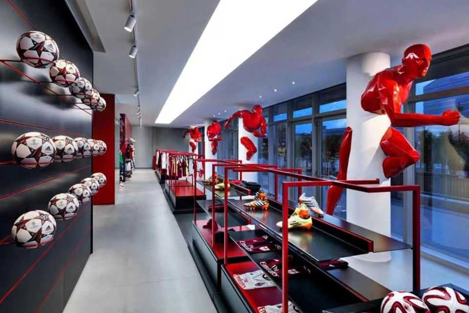 Milan Open Tour: Milan Hop-On, Hop-Off Bus Tour + Optional Admission to Casa Milan 