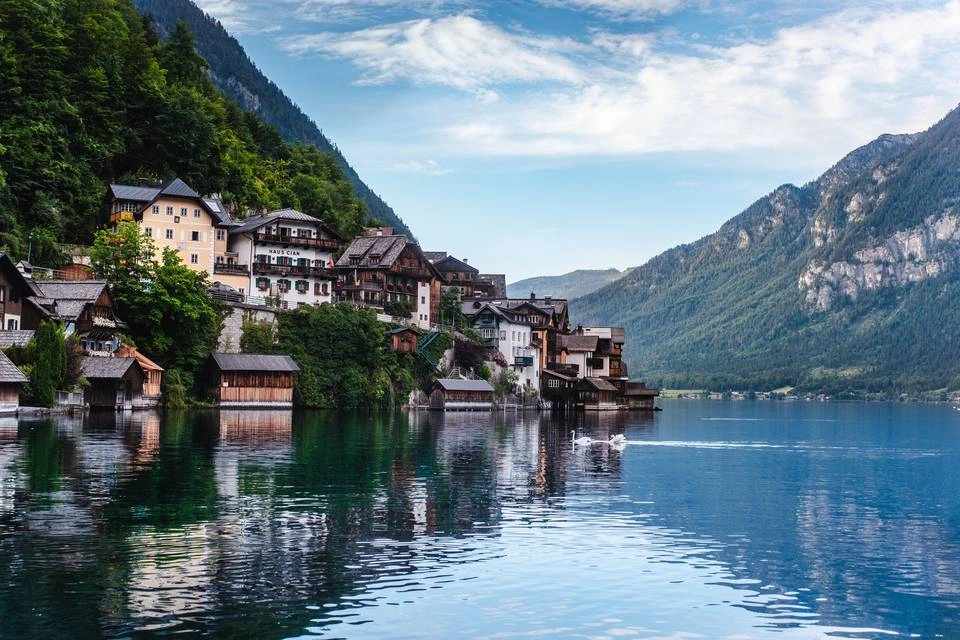 Austria Highlights Tour: 24-Hour Vienna Hop-On, Hop-Off + Hallstatt Day Trip and Melk