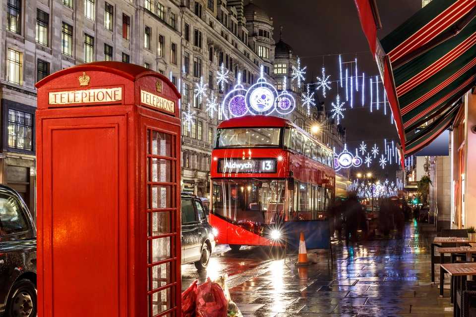 Illuminations of London Bus Tour on Christmas Eve