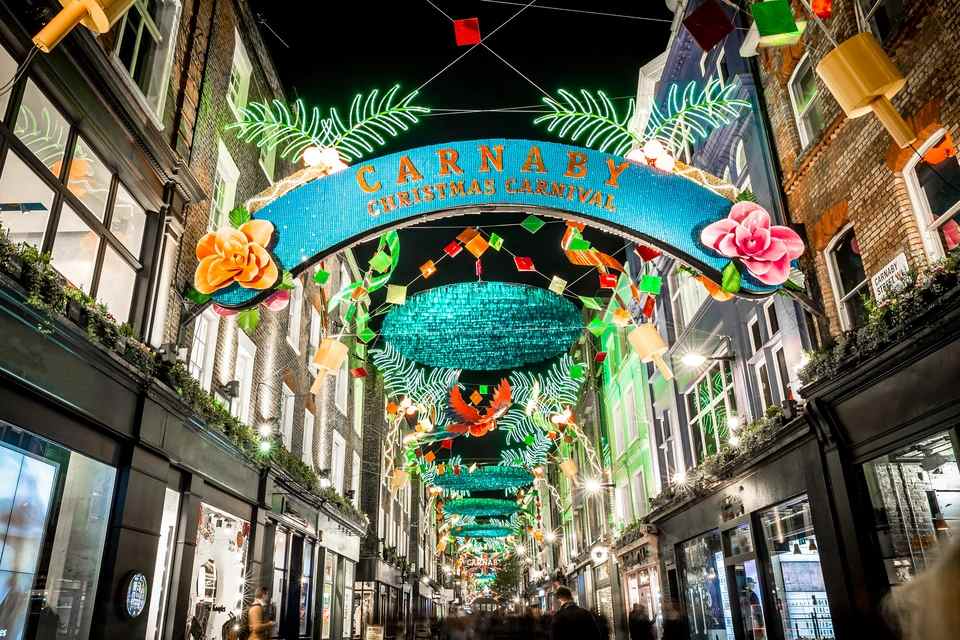 Christmas Eve in London with Dinner and Midnight Mass