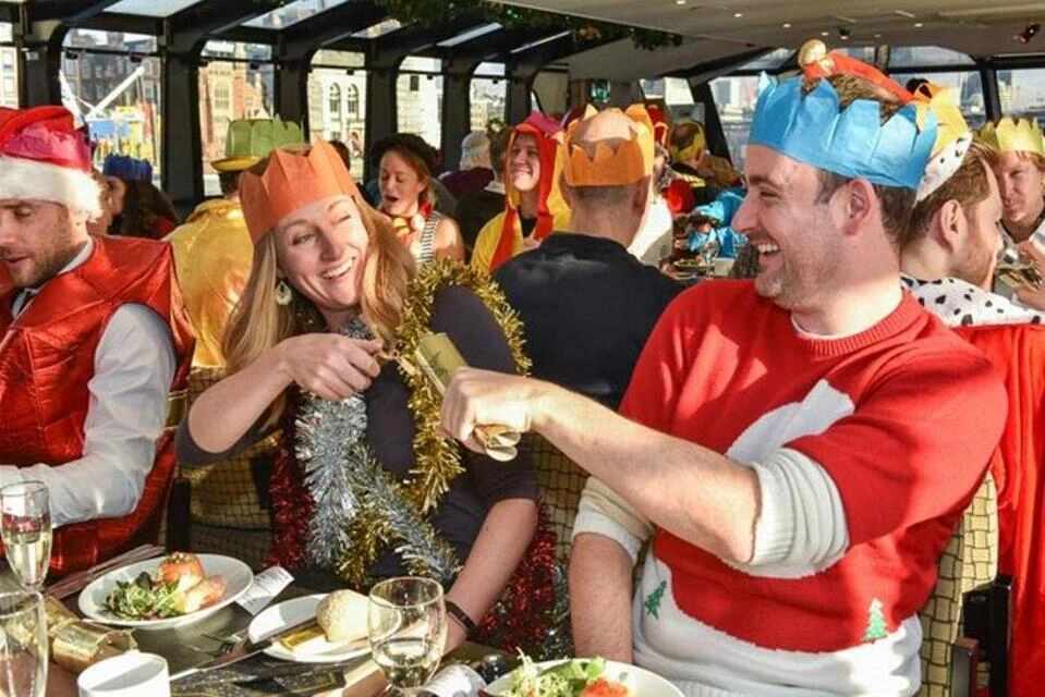 Christmas Day Lunch Cruise and Guided City Tour