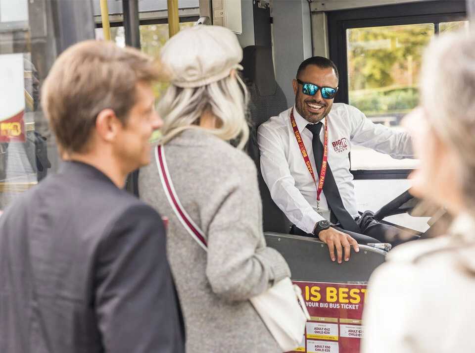 Big Bus Tours: Notre Dame Exterior Guided Tour + 24-Hours Hop-On, Hop-Off Bus Tour