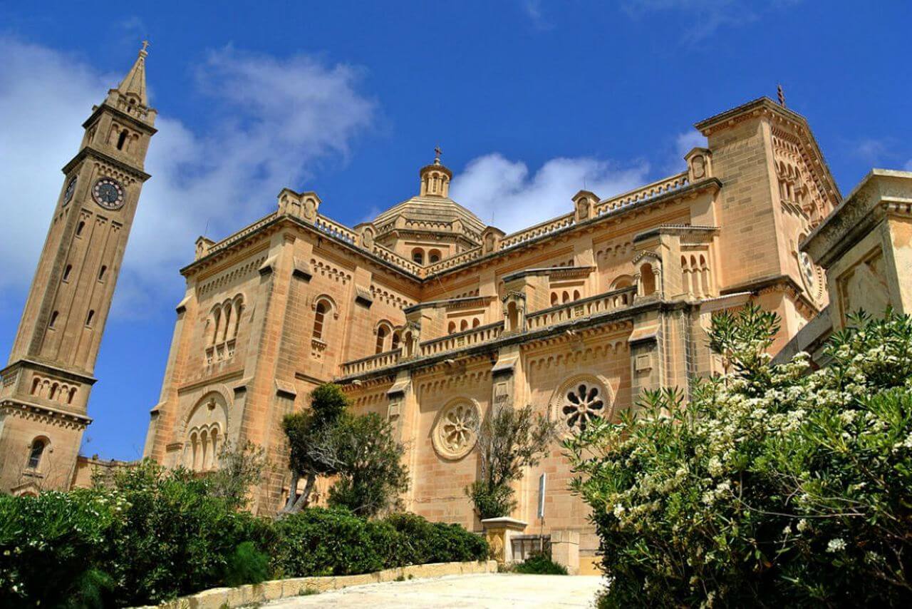 Gozo Hop-On, Hop-Off Bus Tour