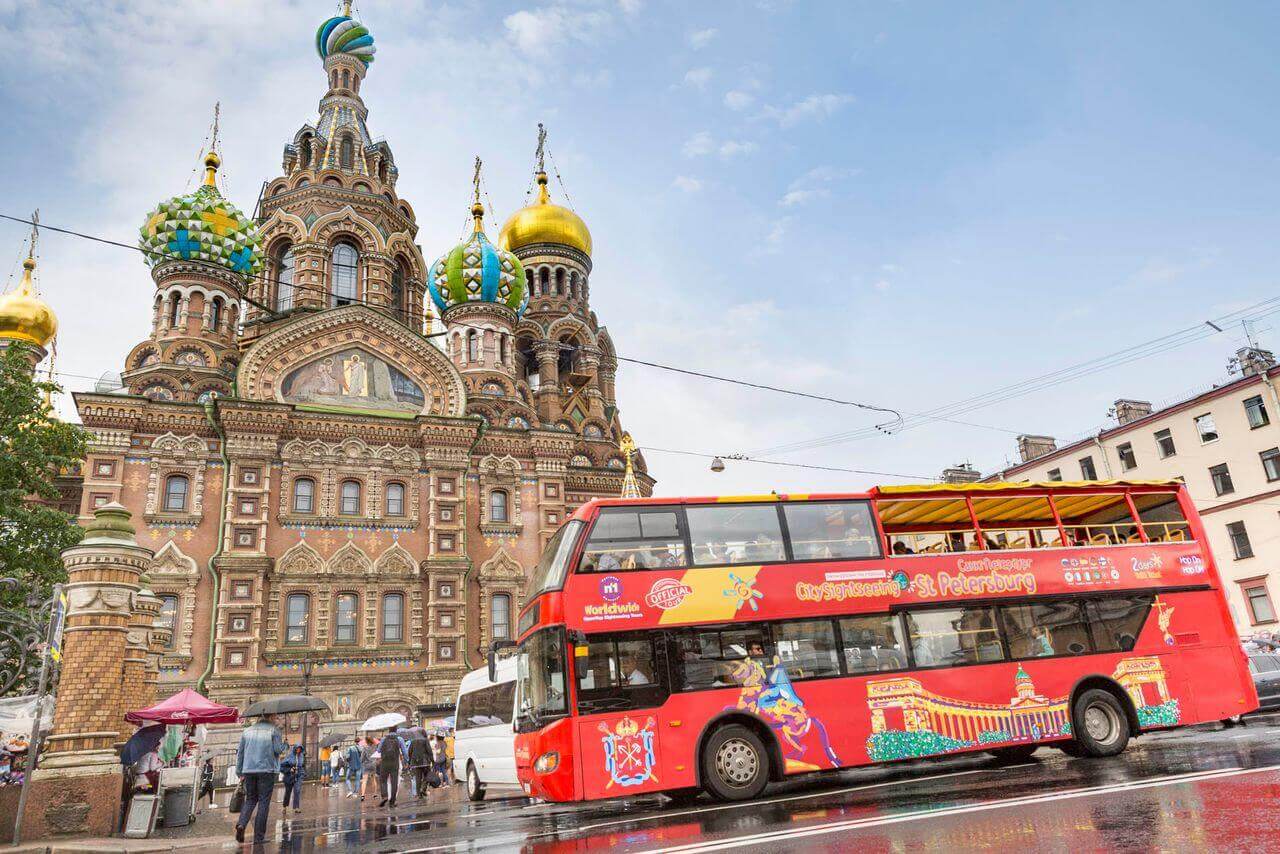 About St. Petersburg Sightseeing Tours