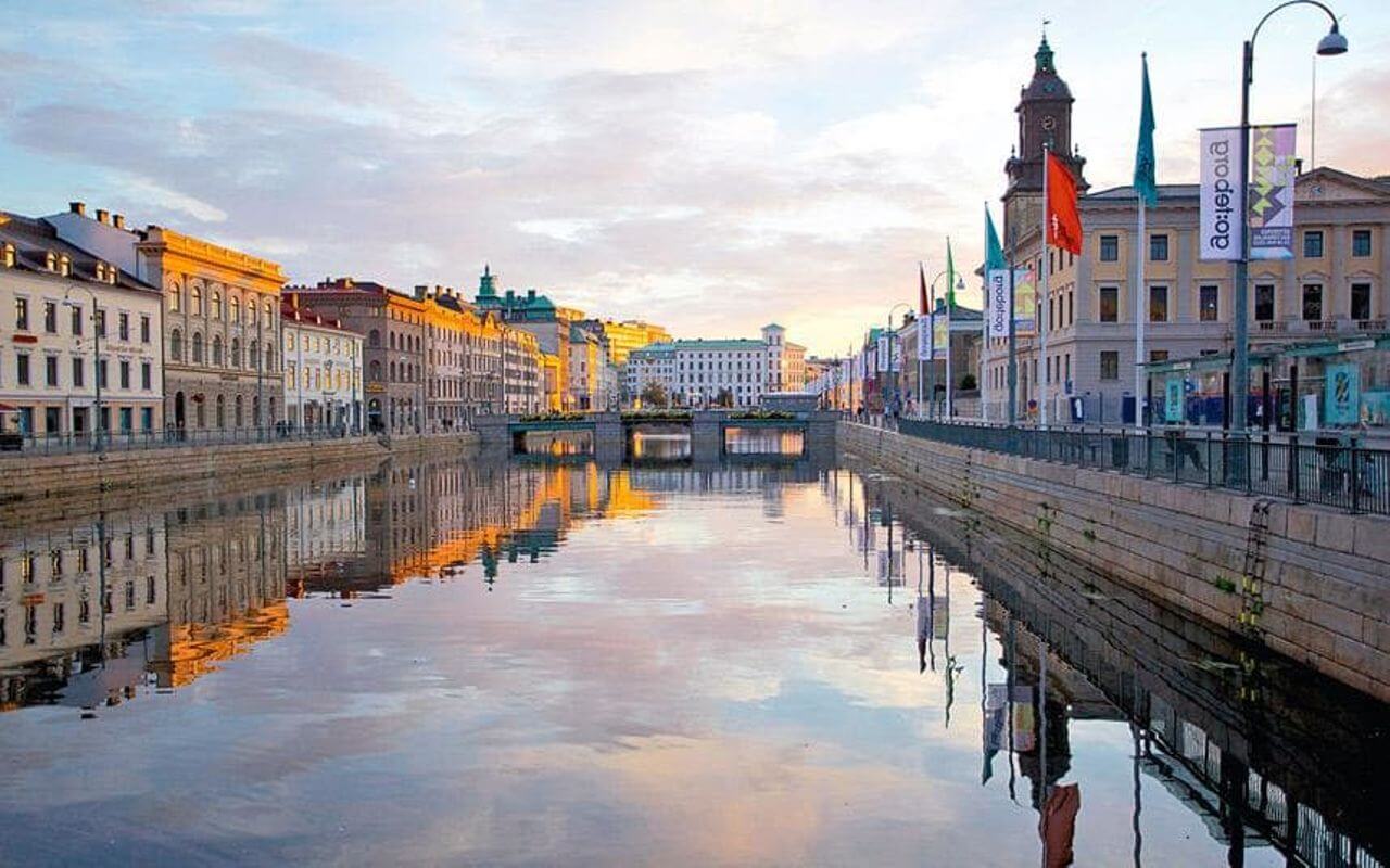 Gothenburg Hop-On, Hop-Off Bus Tour