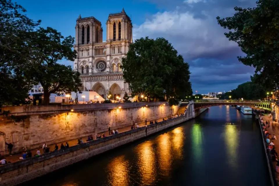 Paris Night Tour