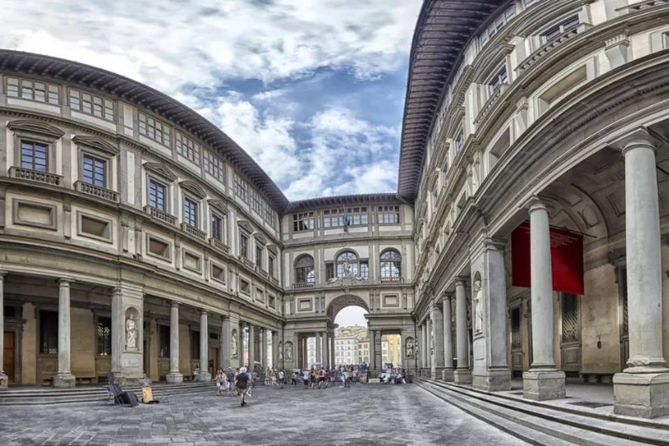 Uffizi Guided Tour 2h without Ticket