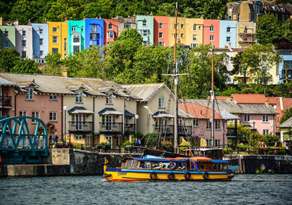 TooTBus: Bristol Discovery Hop-On, Hop-Off Bus Tour