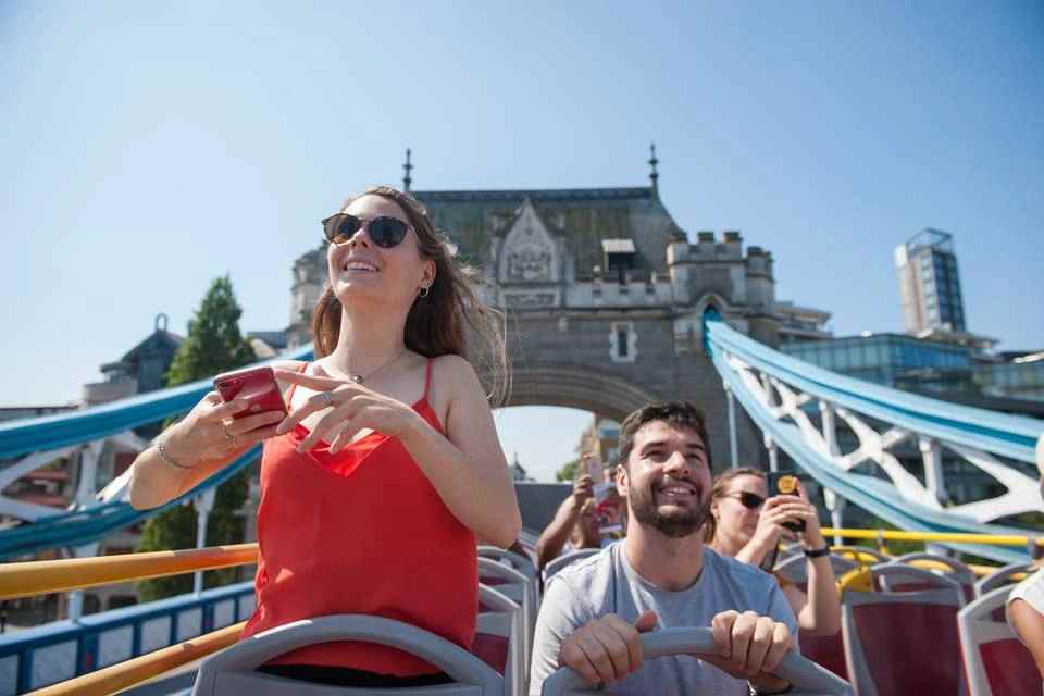 About London Sightseeing Tours About London Sightseeing Tours