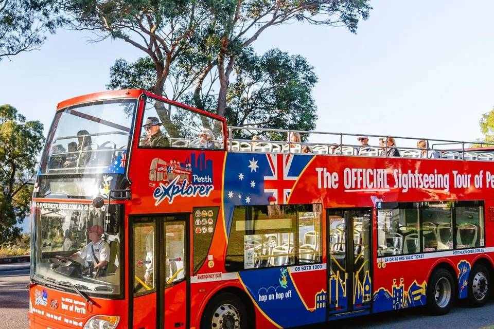 Perth Explorer: Perth Hop-On, Hop-Off Bus Tour & Bell Tower